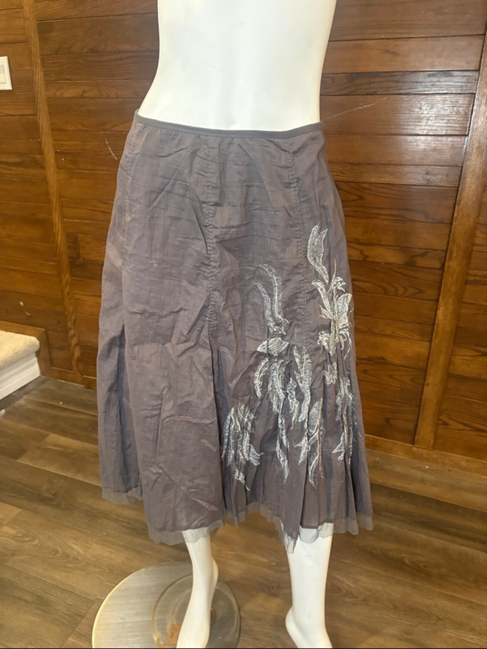 Embroidered Midi Skirt in Dusty Mauve